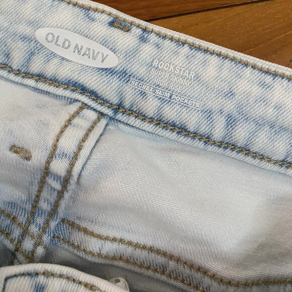 Old Navy Rockstar Skinny Jeans size 8 - Picture 4 of 6